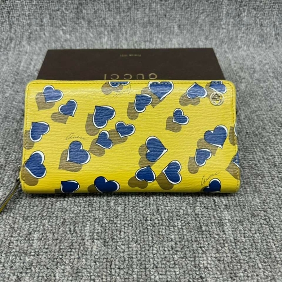 100% Authentic Gucci Leather Wallet - Picture 2 of 13